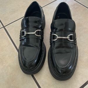 zara loafers // great comfy shoe for fall!